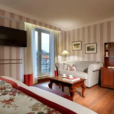 Eurostars Montgomery
